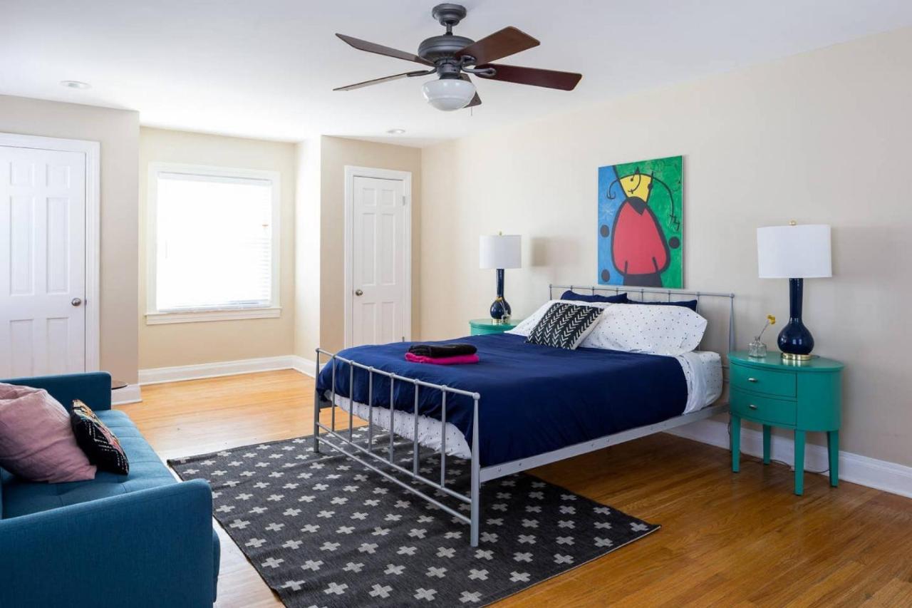 2203 Brighton Drive, Bed & Breakfast Louisville